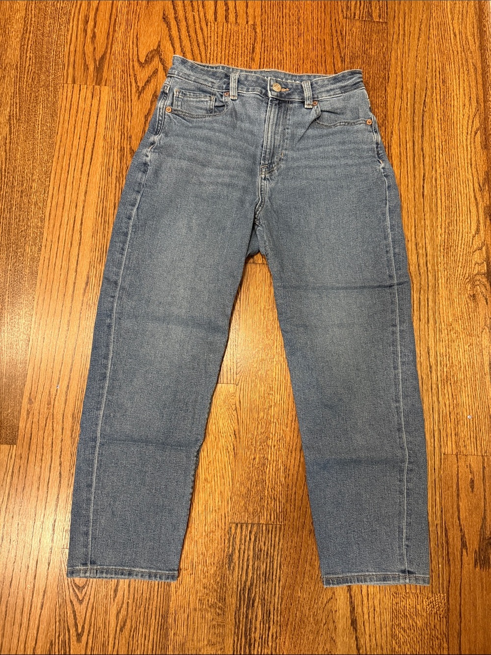 American Eagle Outfitters Women's Mom Jeans in Blue size 4 X-Short